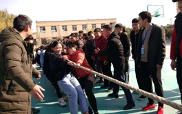 凝聚力量,团结拼搏——西安医药科技职业学校第十一届拔河比赛