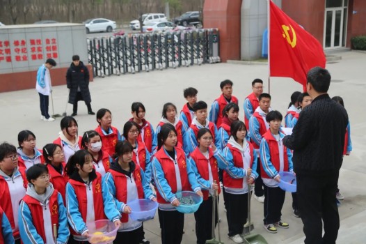 “学雷锋”志愿活动，医科学子用专业化爱于行！