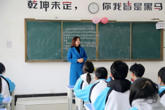 班主任专访 | 从“监督者”到“同行者”，她用心折射教育的温度(图4)