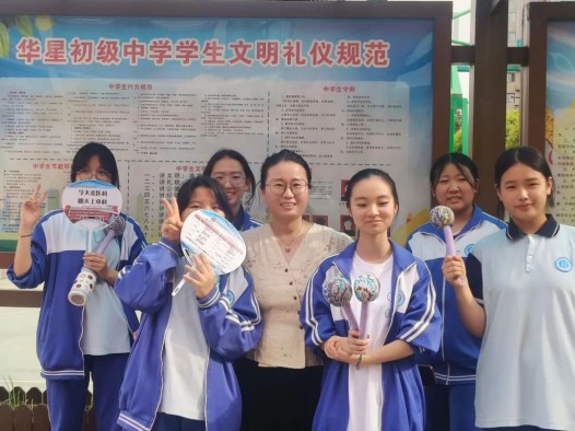 跨校义诊暖人心！我校师生携手三甲医院专家开展校园义诊活动(图5)