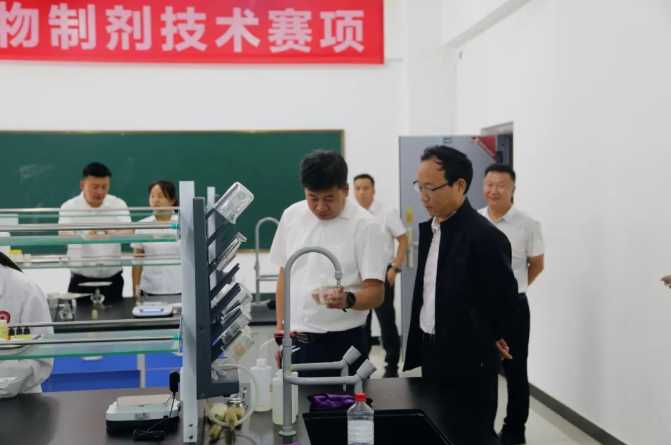 【一技在手，一生无忧】我校职业教育周系列活动报道(图3)