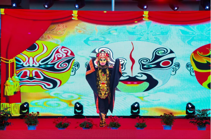 青春作答，祖国听！这场迎新晚会当“燃”要看(图2)